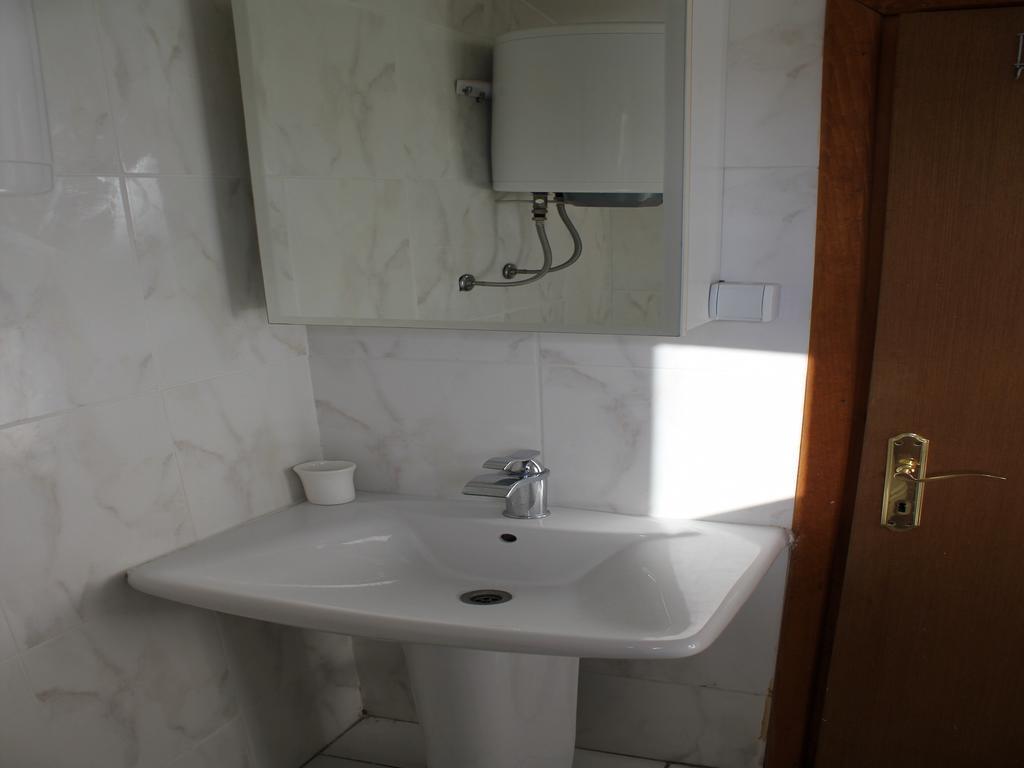 4M Apartments Petrovac Oda fotoğraf