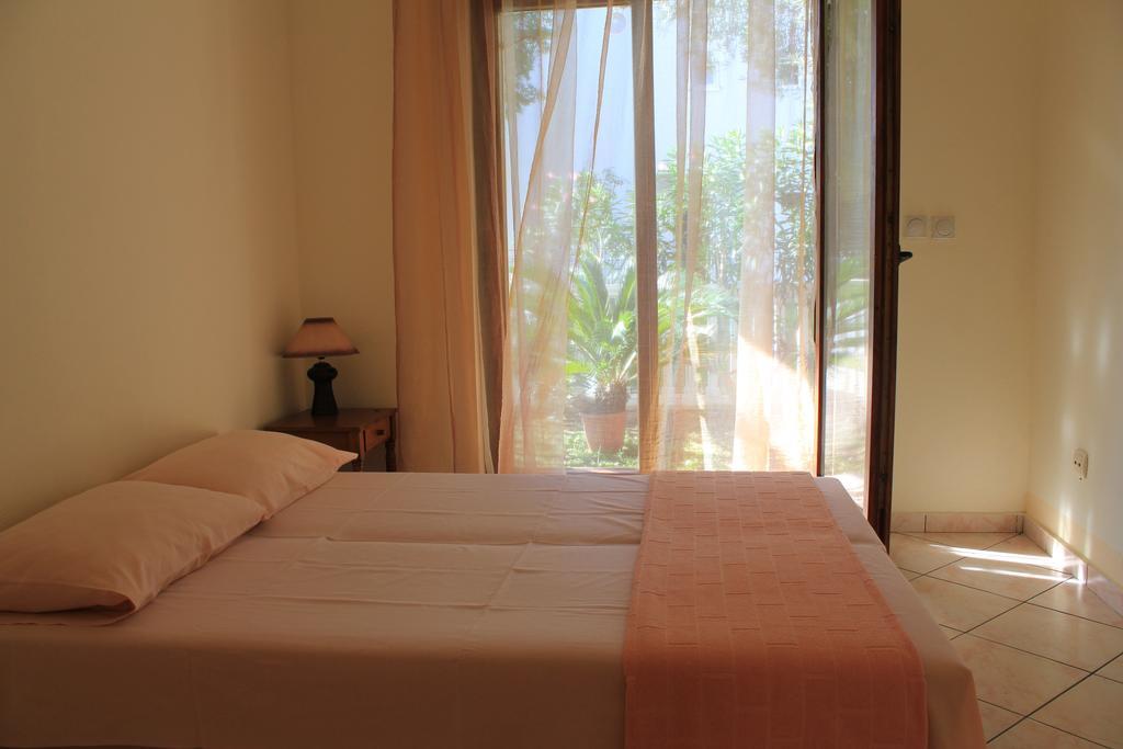 4M Apartments Petrovac Oda fotoğraf